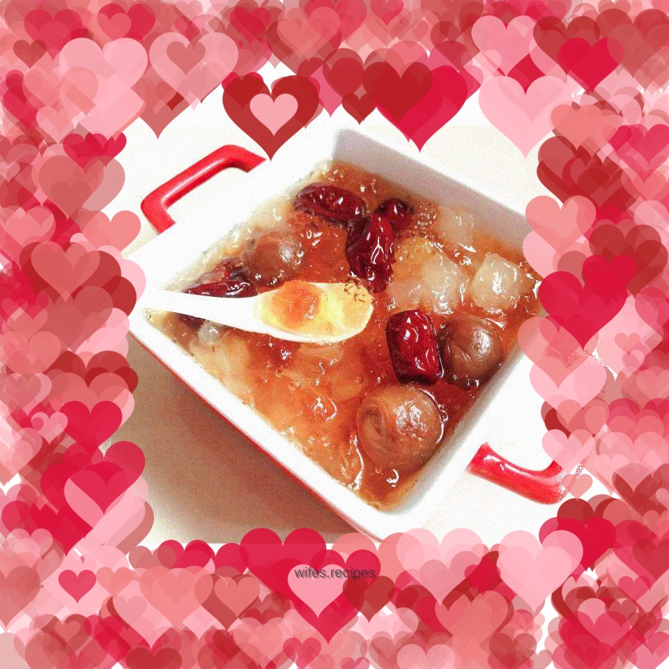 Peach Gum Stewed Soap Locust Rice