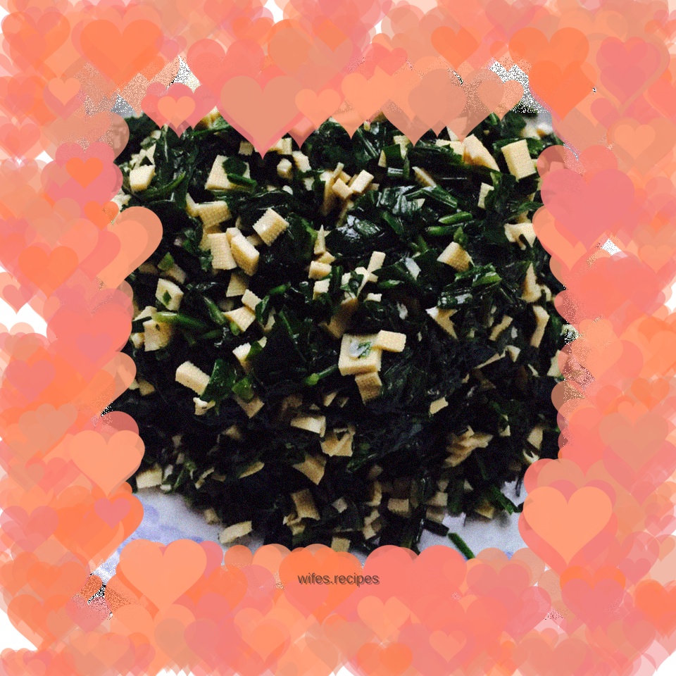 Malantou mixed with dried fragrant seeds