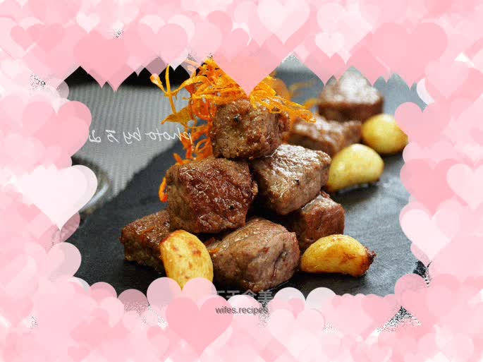 Garlic seed red wine beef