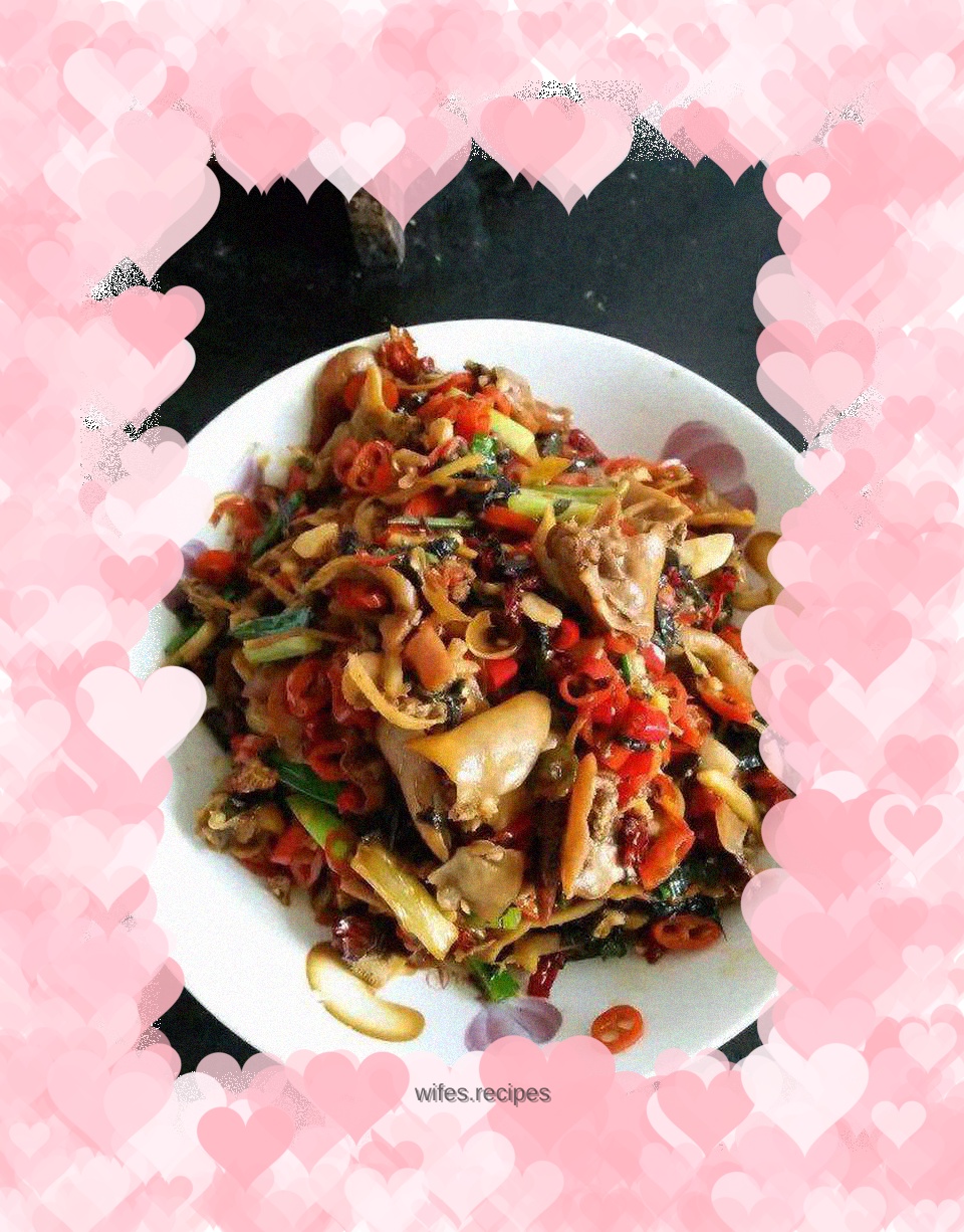 Fried mussels with perilla