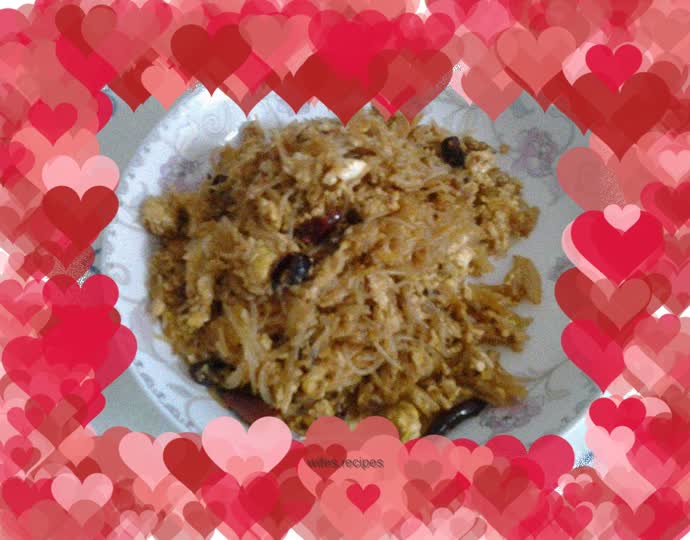 Fried eggs with vermicelli