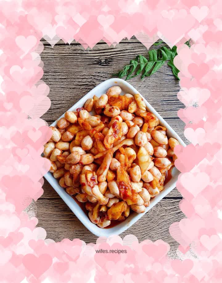 Ginger mixed with peanuts