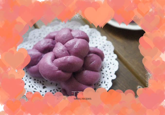 Purple sweet potato braided steamed buns