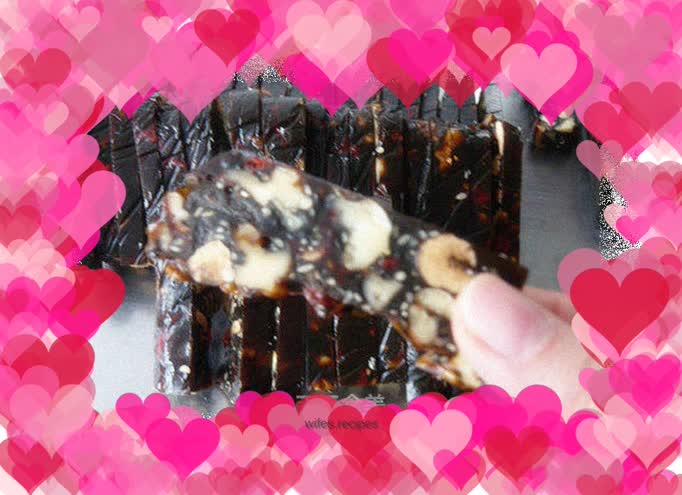 Winter tonic--Longan, jujube and donkey hide gelatin cake