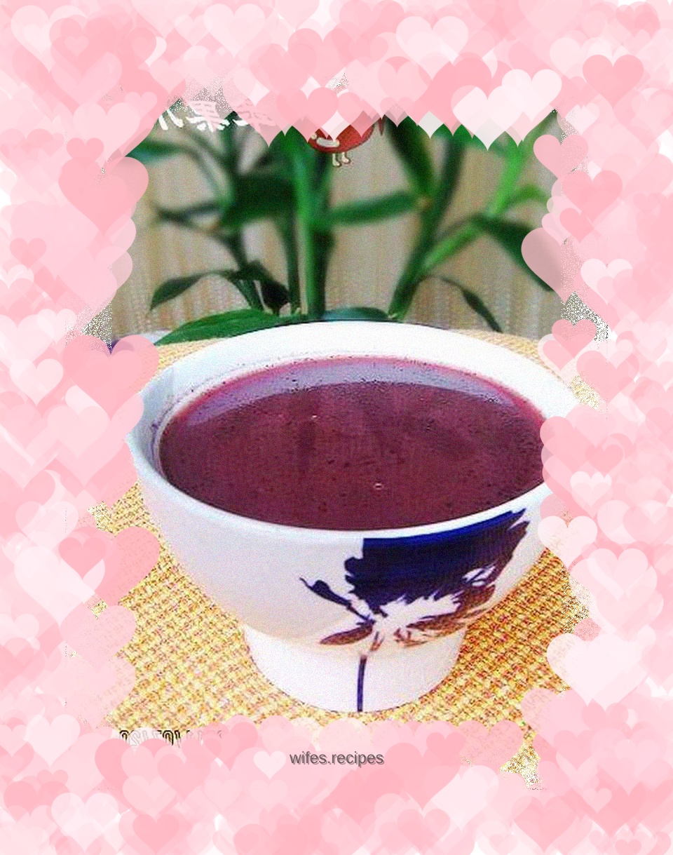 Fragrant black rice and red date paste