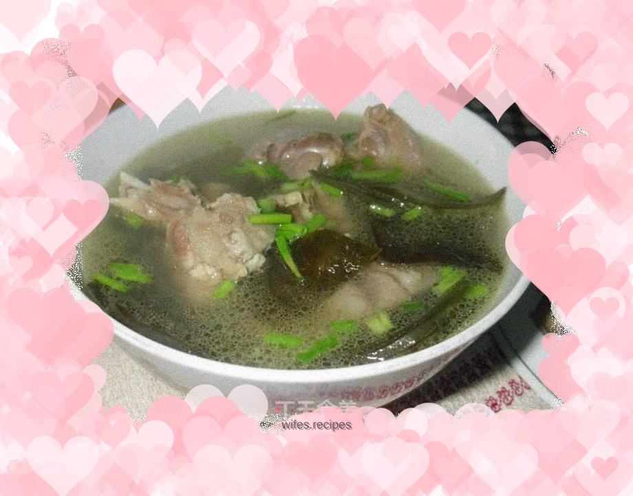 Braised spine and kelp soup