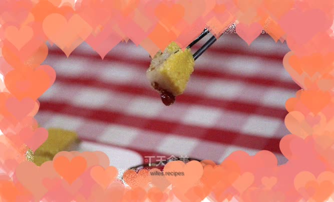 Eat some sweet yellow rice cakes on Chinese Valentine’s Day