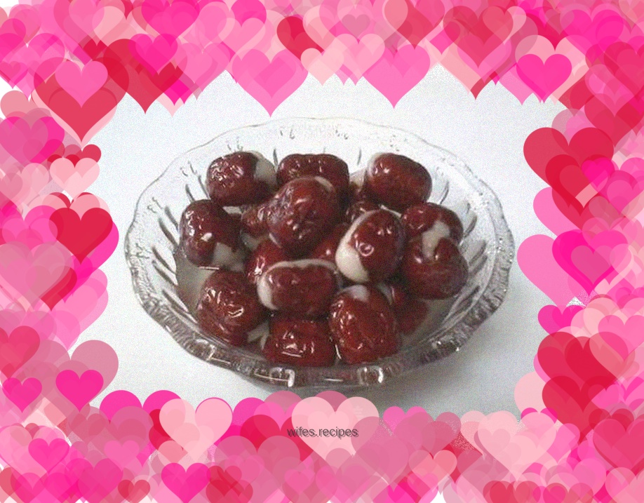 Glutinous rice stuffed with red dates