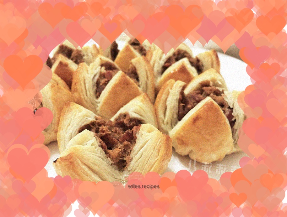 Pork floss and bacon open crisp