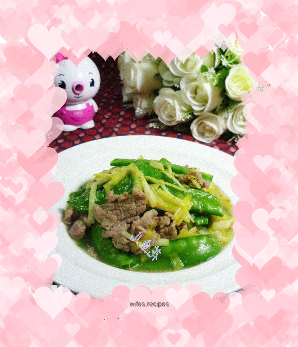 Stir-fried snow peas with lean meat and leek sprouts