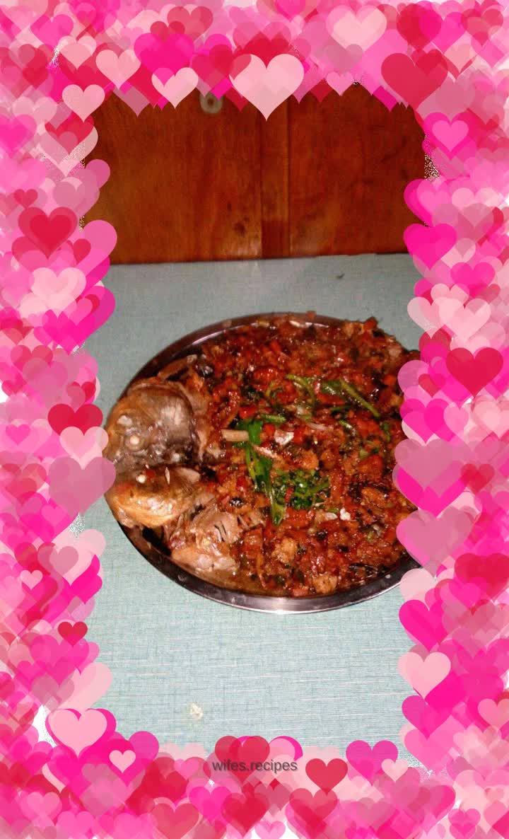 Braised crucian carp