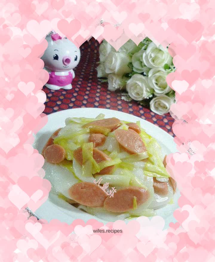 Fried rice cake with chive sprouts, ham and sausage