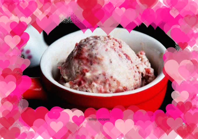 Strawberry ice cream