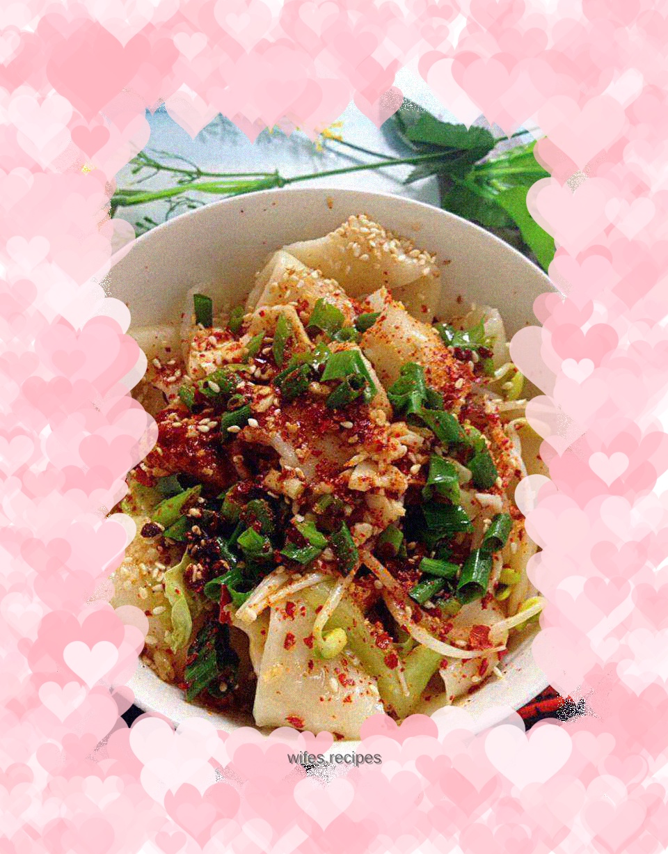 Learn to make Shaanxi trousers noodles