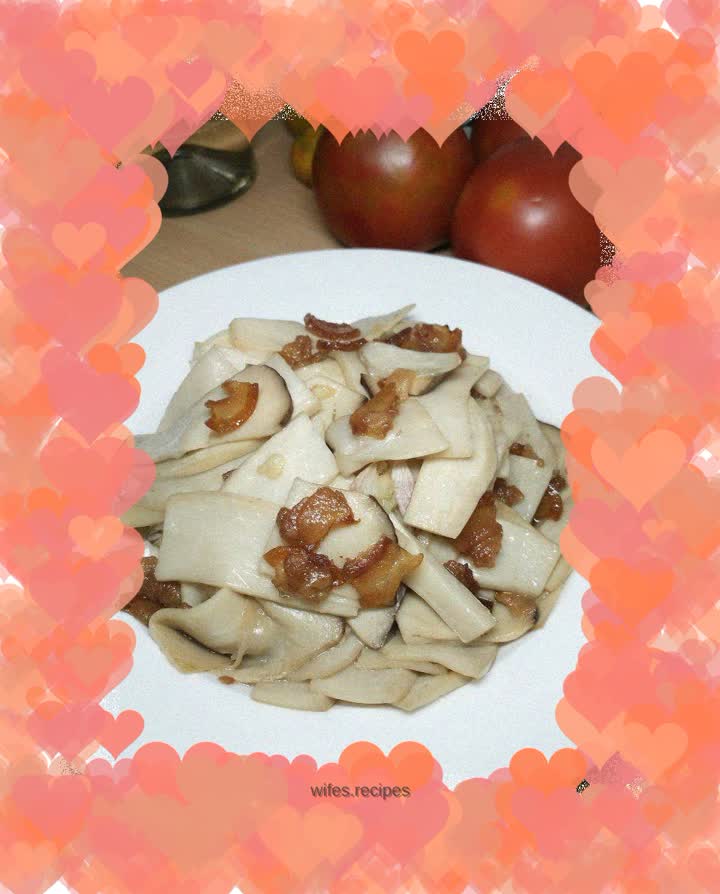 Stir-fried Chicken Mushrooms with Bacon