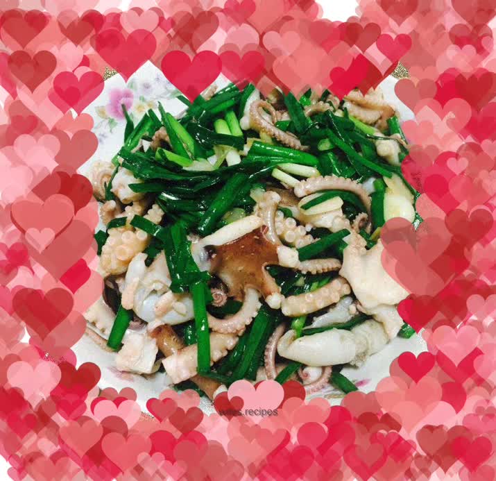 Stir-fried octopus with leeks