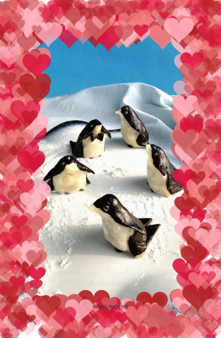 Penguin Sweet Steamed Dumplings