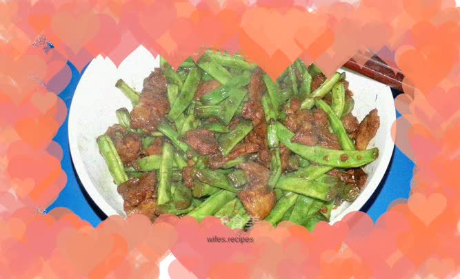 Stir-fried pork slices with green beans