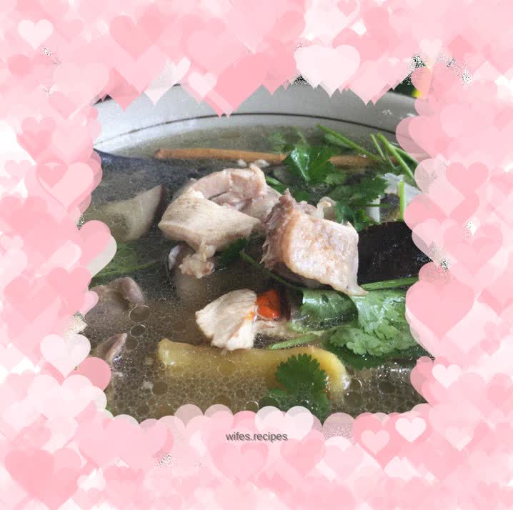 Mushroom stewed chicken