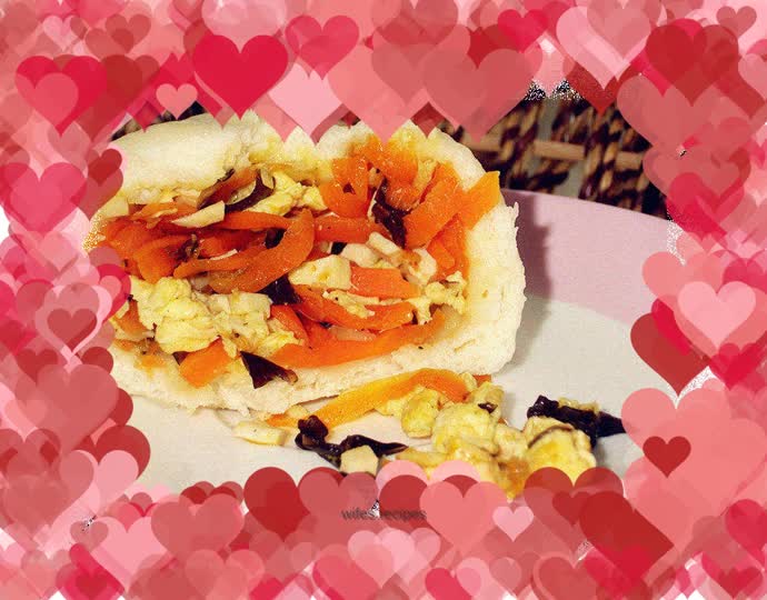 Carrot and shrimp buns