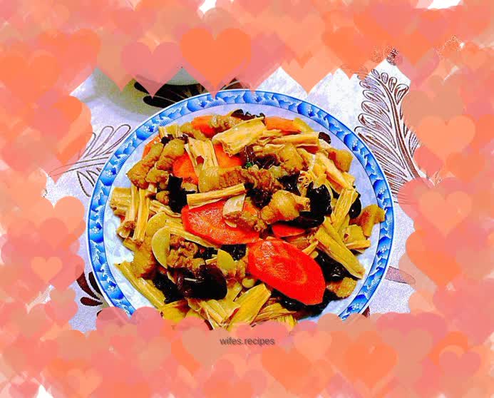 Braised bean curd with fungus and five flowers