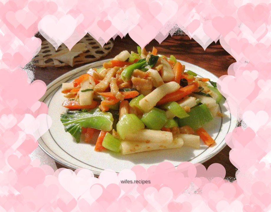 Fried rice cake with chicken and black vegetables