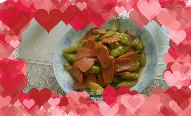 Stir-fried ham with loofah