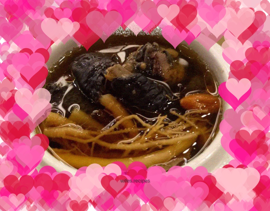 Red ginseng and fish maw braised black chicken soup