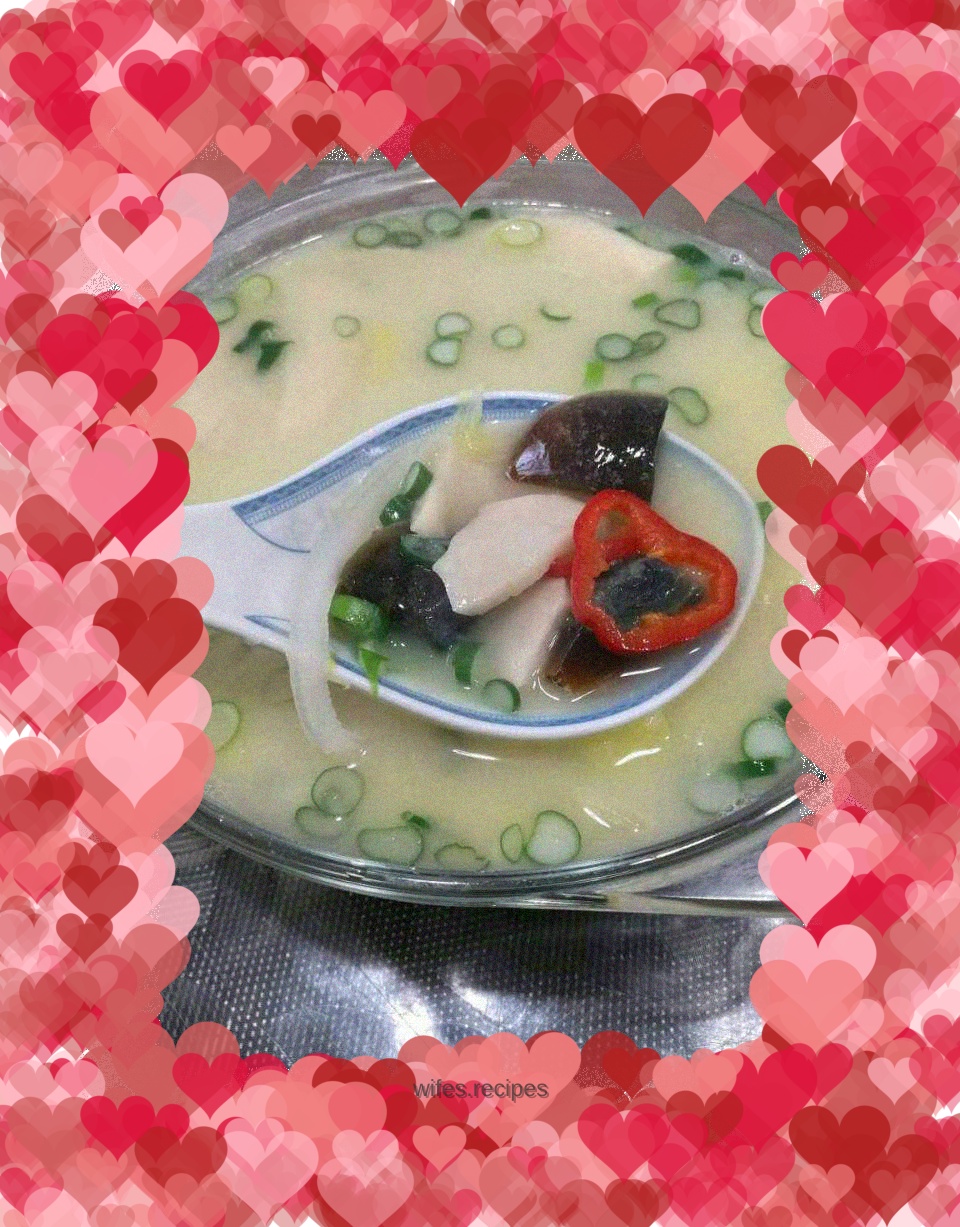 Fungus Egg Baby Vegetable Preserved Egg Soup