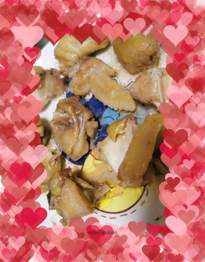 Steamed chicken, tea tree mushroom and chestnut chicken soup