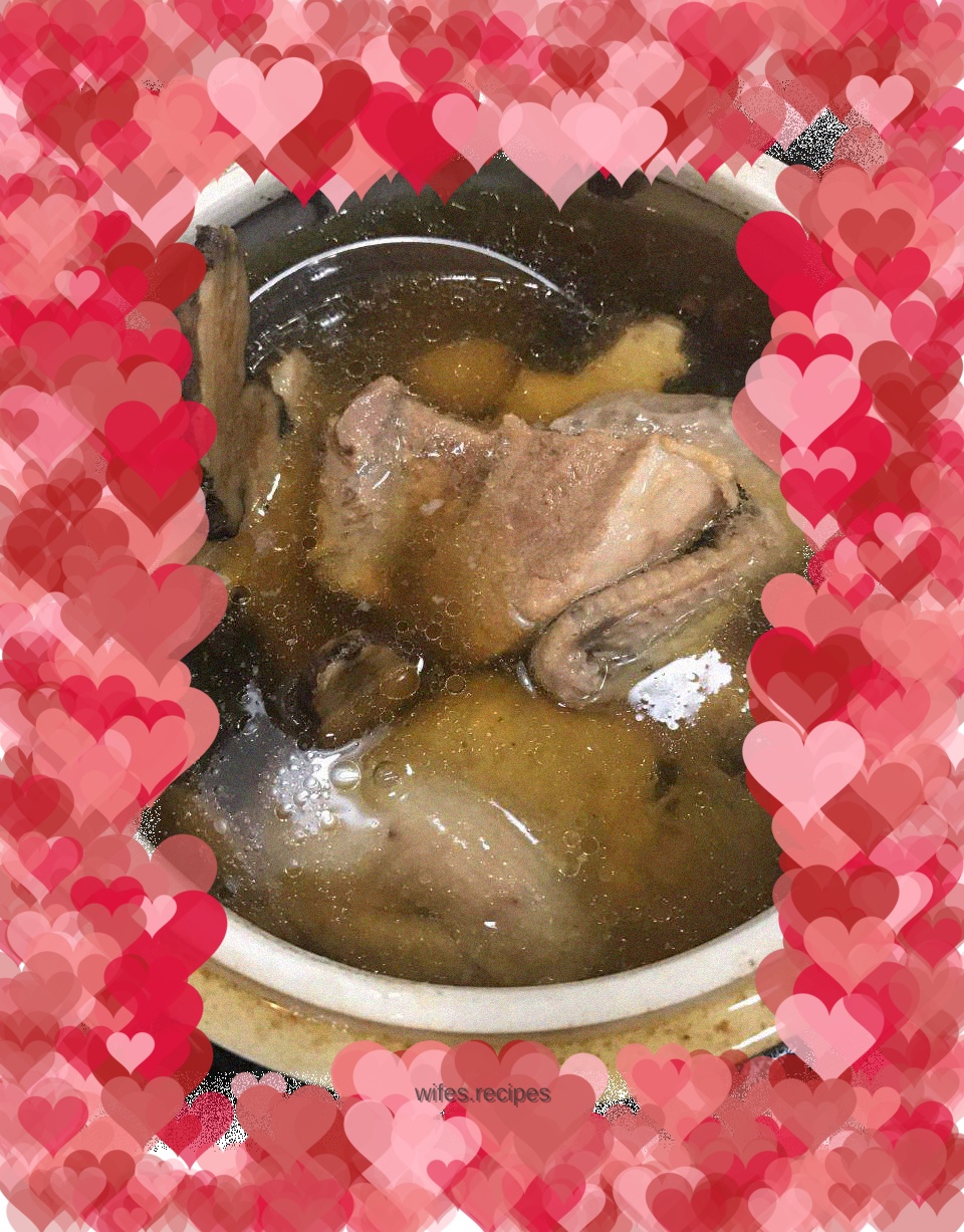 Maca Stewed White Pigeon