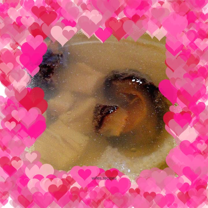 Sea cucumber, scallops, bamboo shoots and lean meat soup