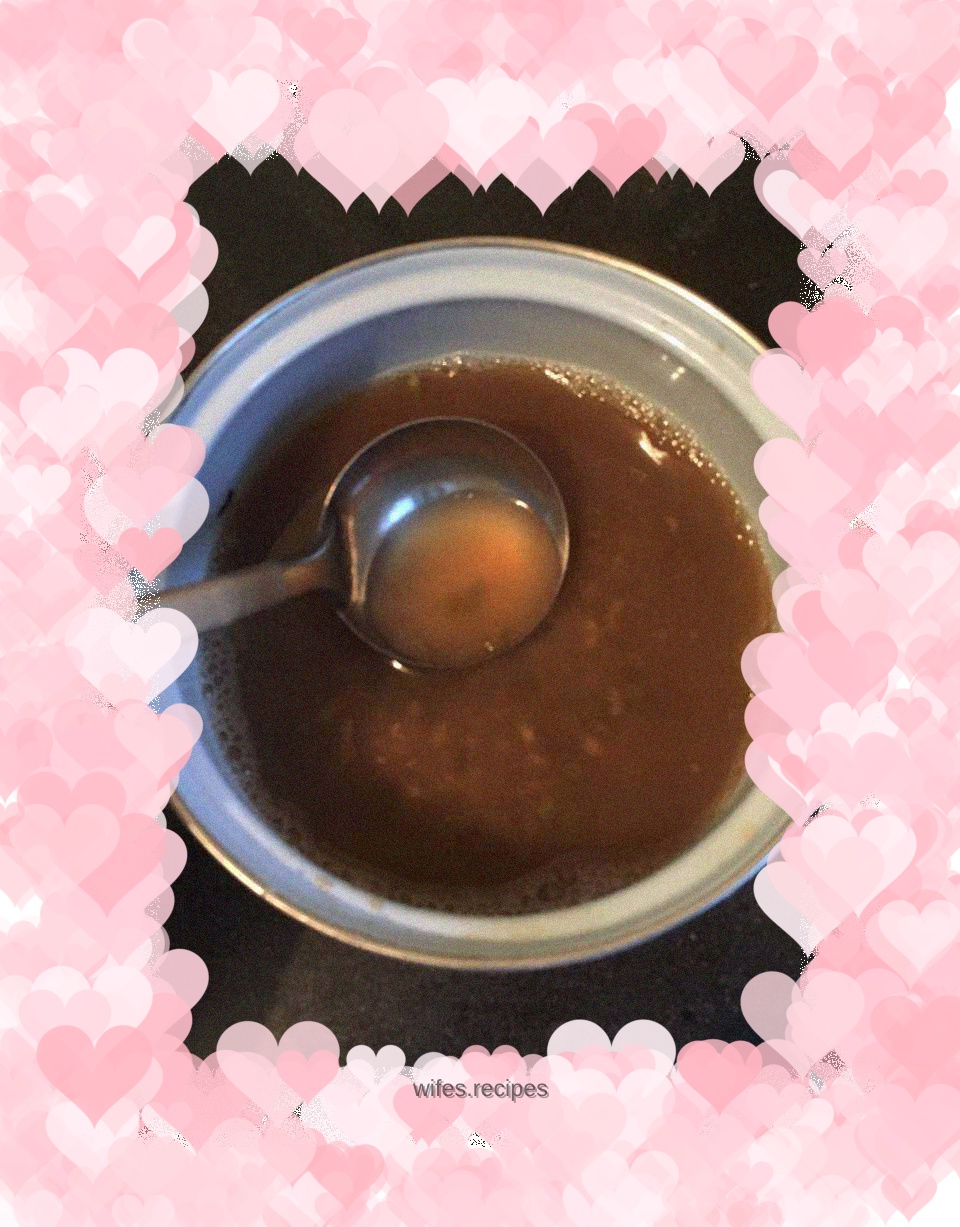 Soft and glutinous mung bean soup