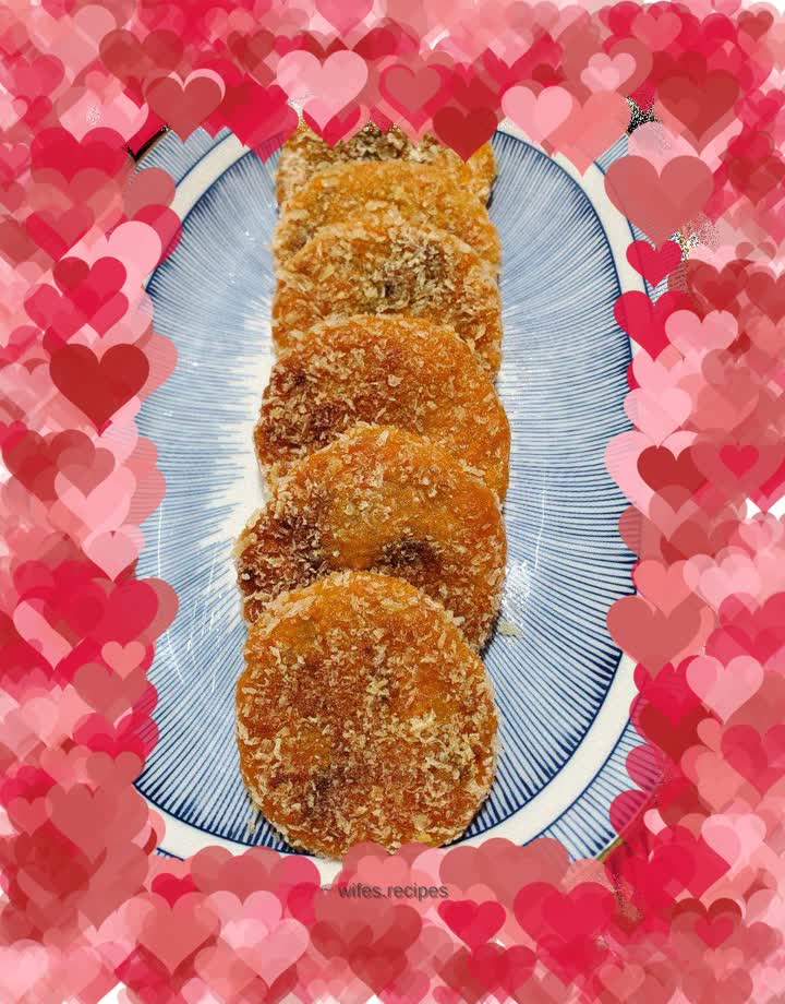 Sweet potato cake with black sesame filling