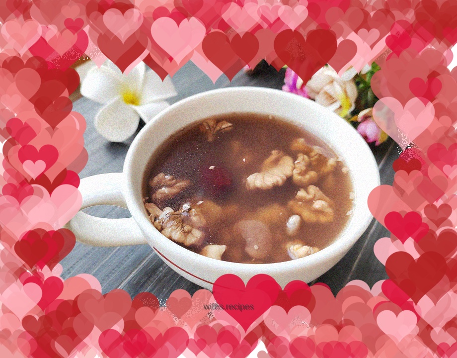 Walnut, Lily, Lentil and Red Date Soup