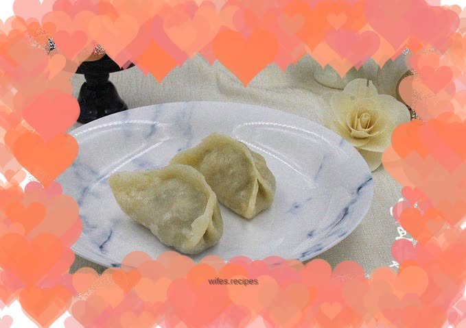 Steamed Noodles with Cowpea and Pork Dumplings