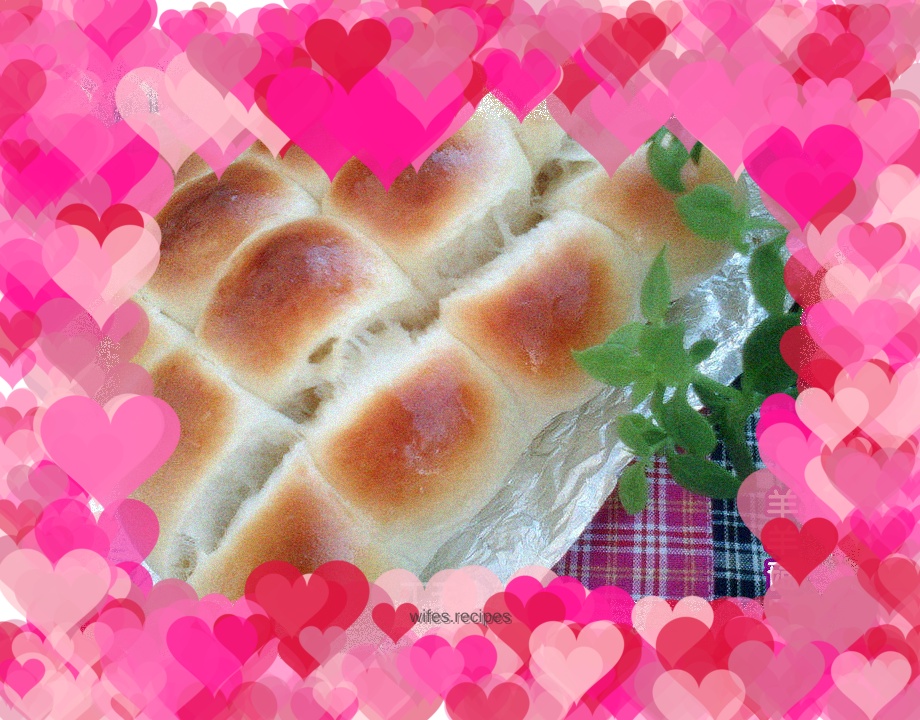 Milk-flavored bean paste steak buns