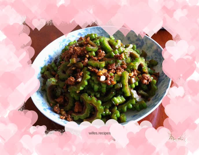 Stir-fried minced pork with bitter gourd