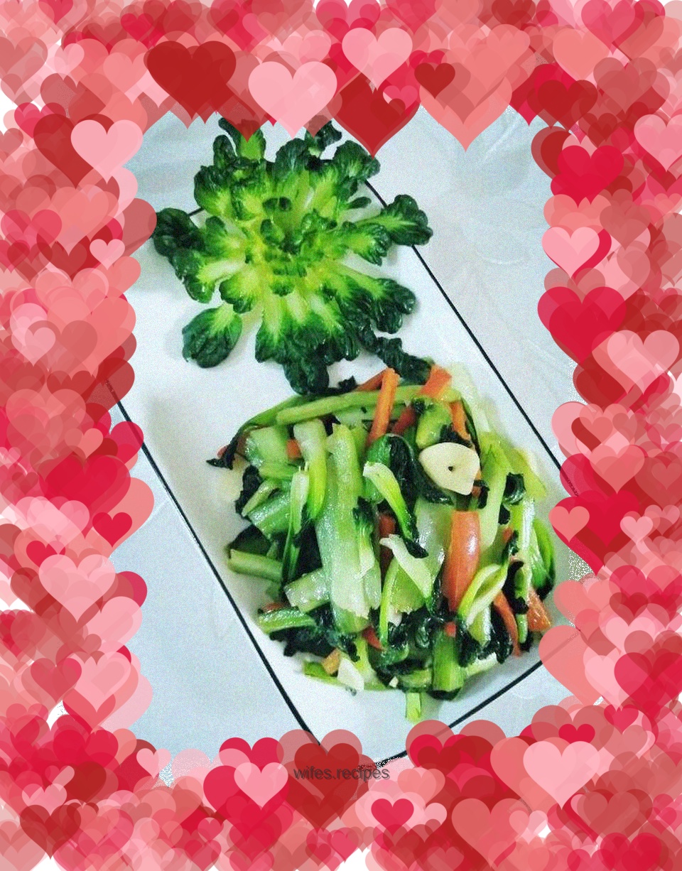 Chrysanthemum vegetables with garlic oyster sauce