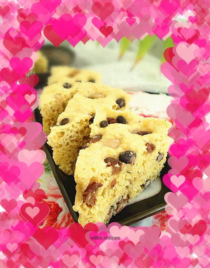 Sweet bean and cornmeal steamed cake