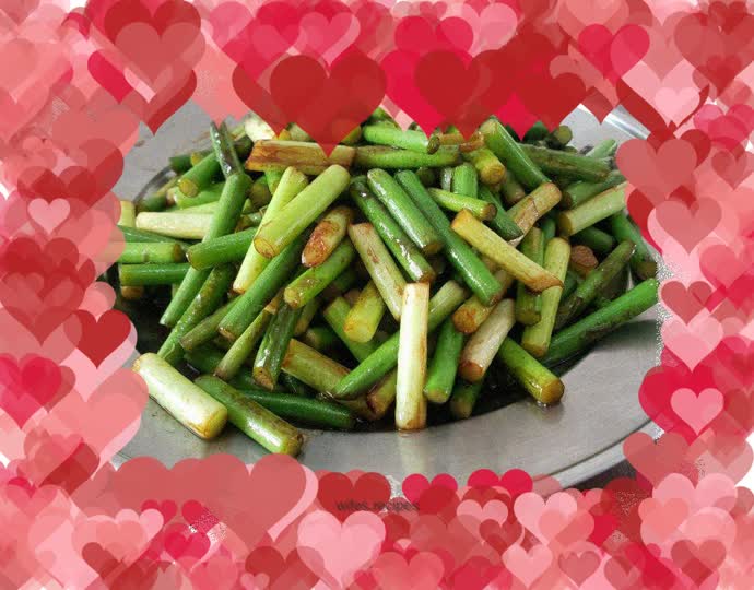 Stir-fried garlic sprouts