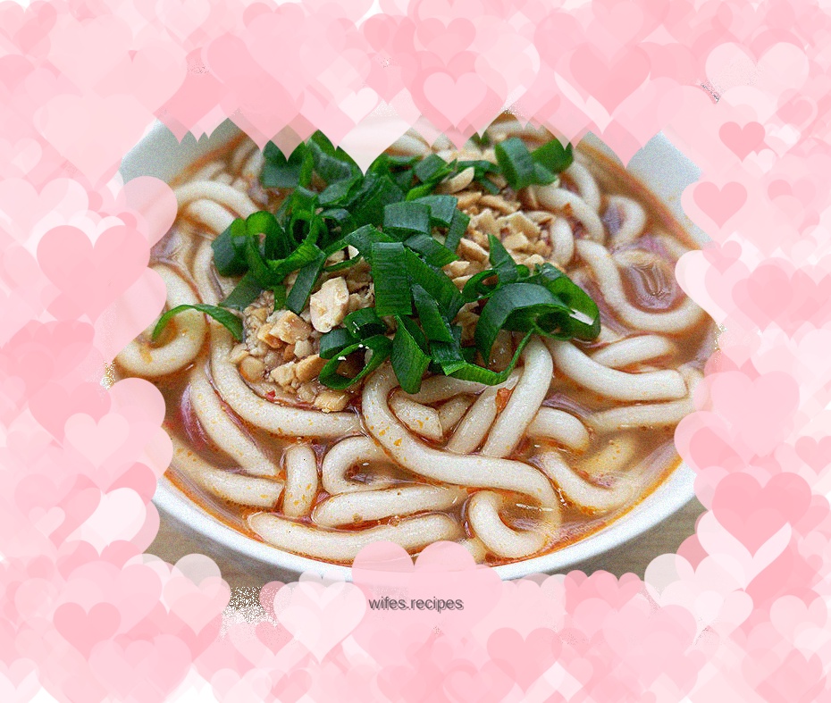 Home version of hot and sour noodles
