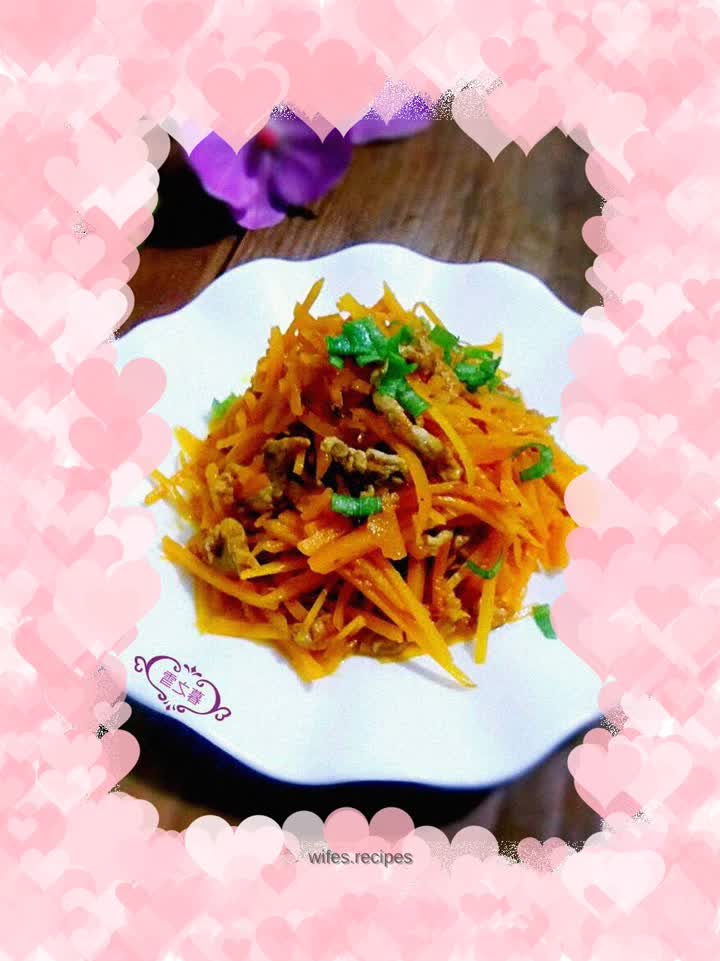 Stir-fried shredded pork with small pumpkin