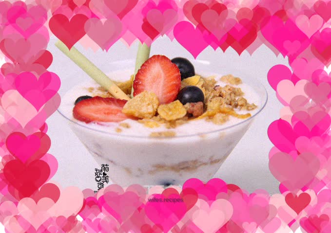 Yogurt assorted fruit cereal