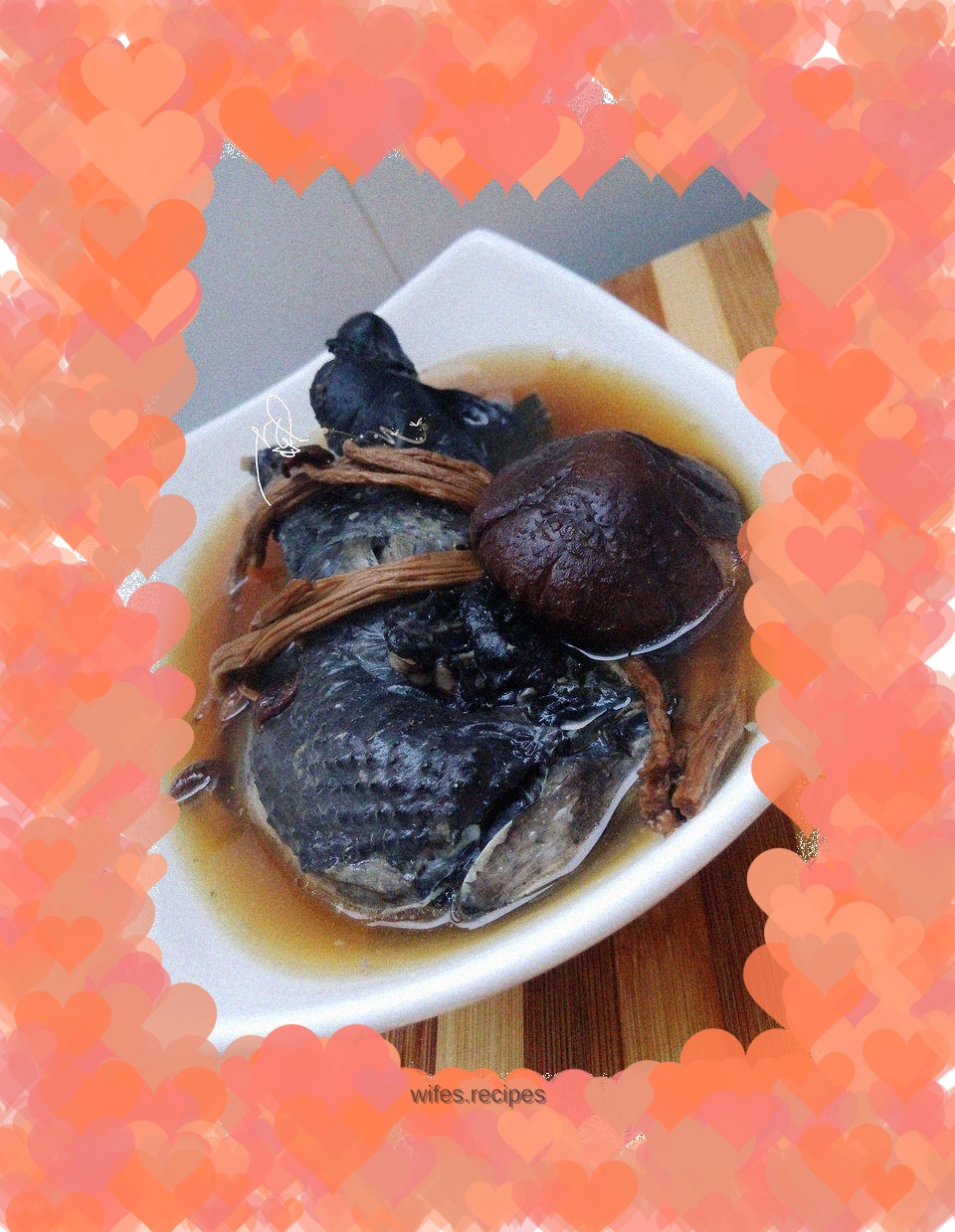 Tea tree mushroom black chicken soup