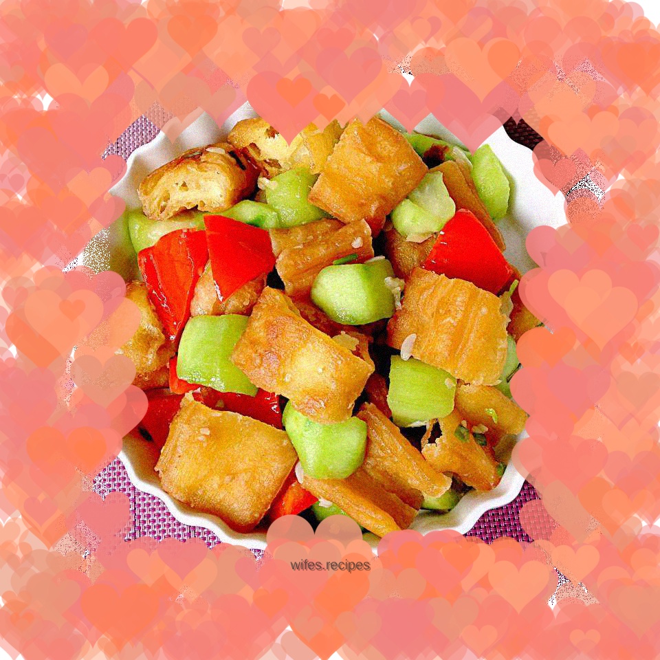 Stir-fried loofah fried dough sticks