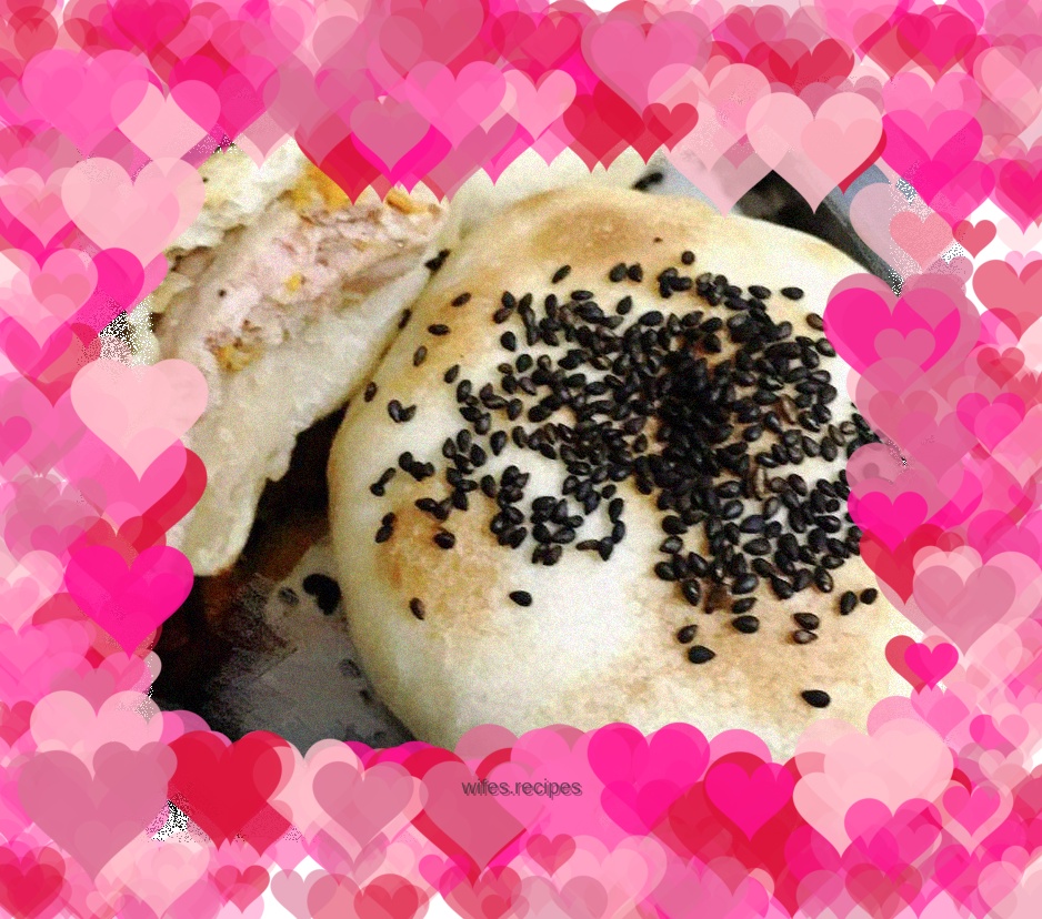 Fresh meat mooncakes – homemade for Mid-Autumn Festival!