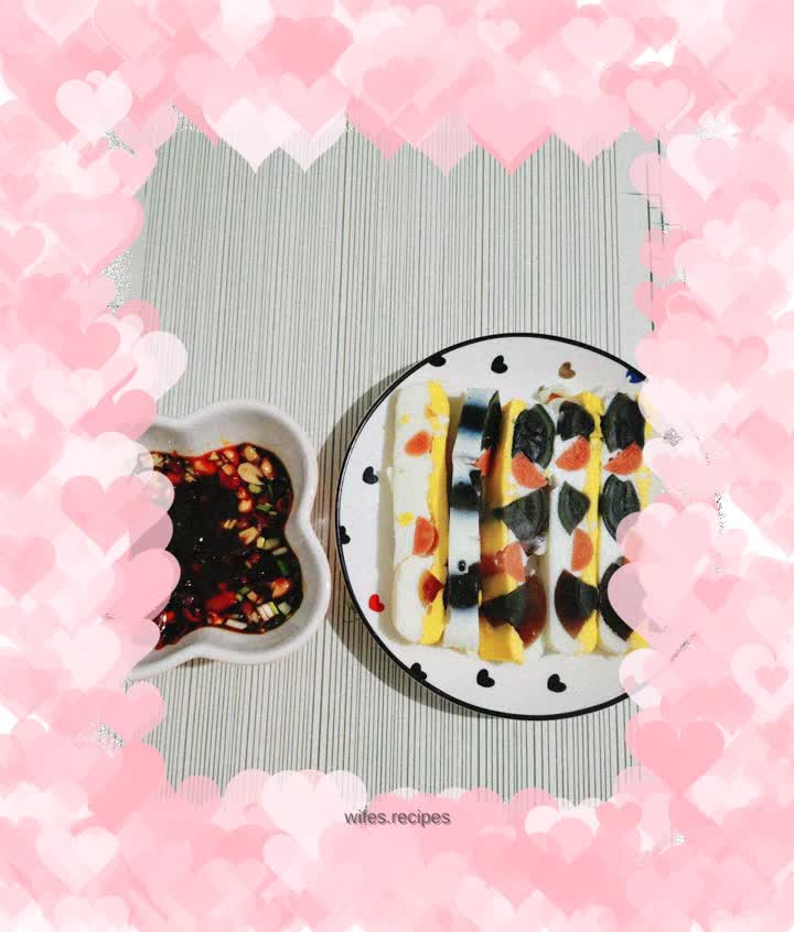 Golden three-color preserved egg