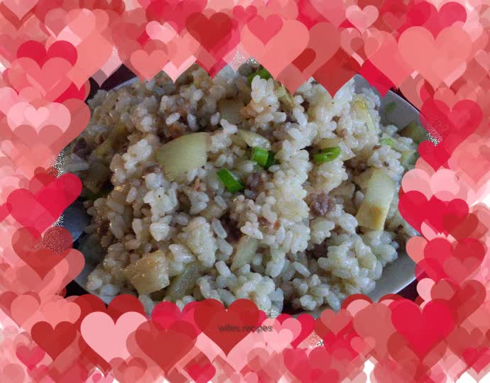 [A good way to deal with leftover rice] Fried rice with diced onions and pork