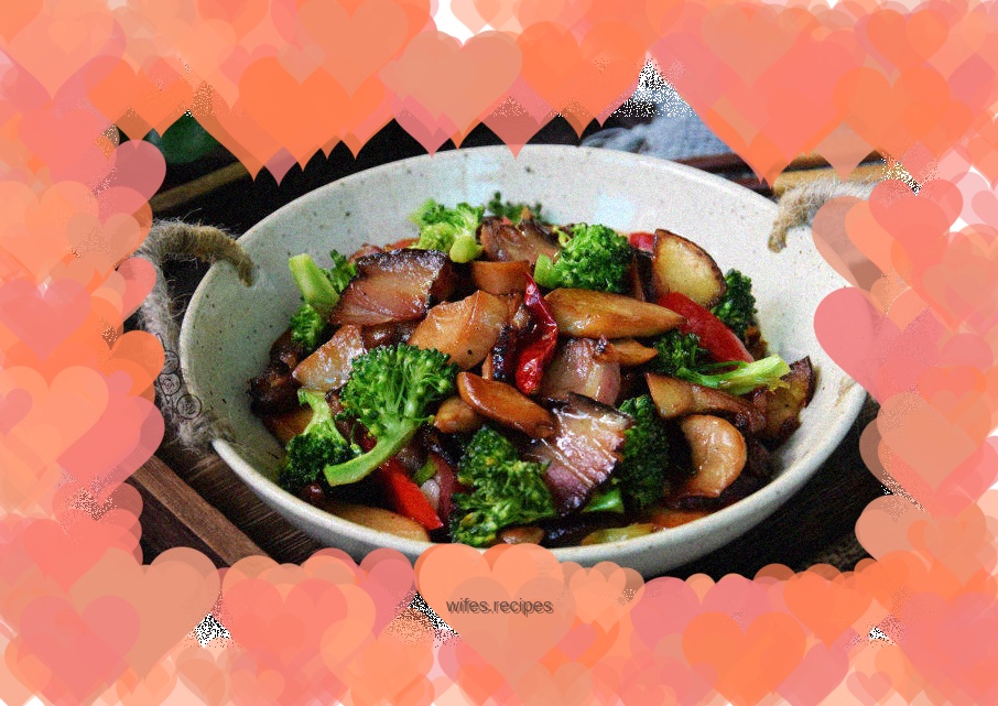 Stir-fried bacon and king oyster mushrooms